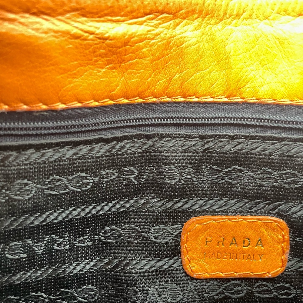 Prada Purse - beautiful vintage tangerine 🍊 like new